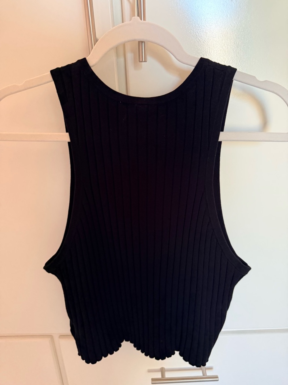 H&M Black Ribbed Cropped Tank - Picture 2 of 3